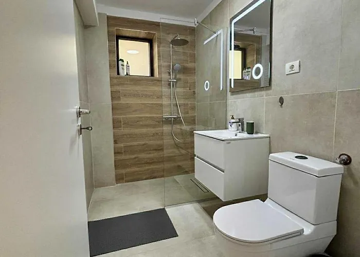 Amberline & With Terrace Apartment *
