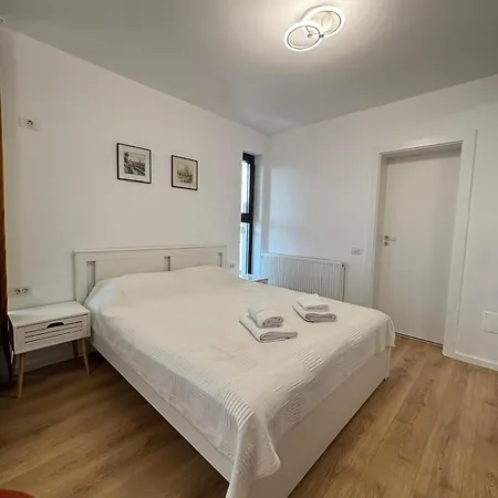 Daire Amberline & With Terrace Bükreş