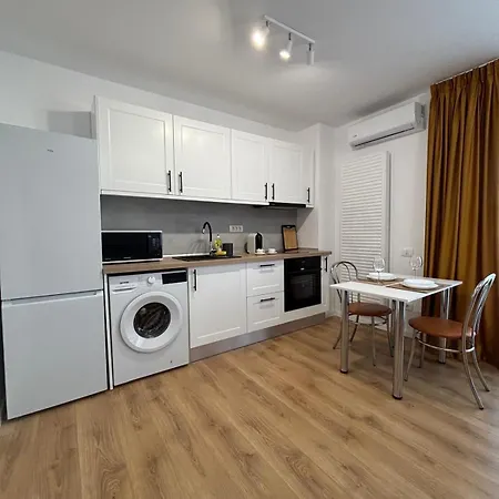 Amberline & With Terrace Апартаменты