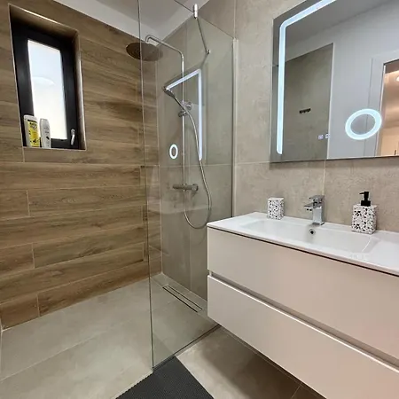 Amberline & With Terrace Daire