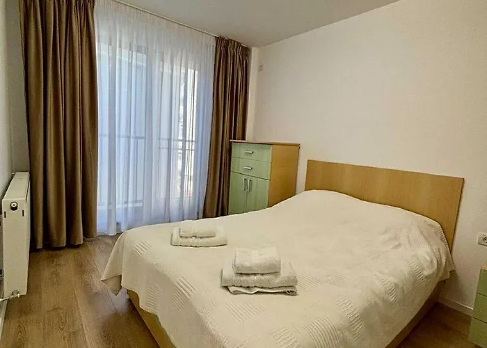Appartement Amberline & With Terrace Boekarest