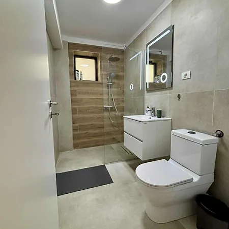 Amberline & With Terrace Appartement *